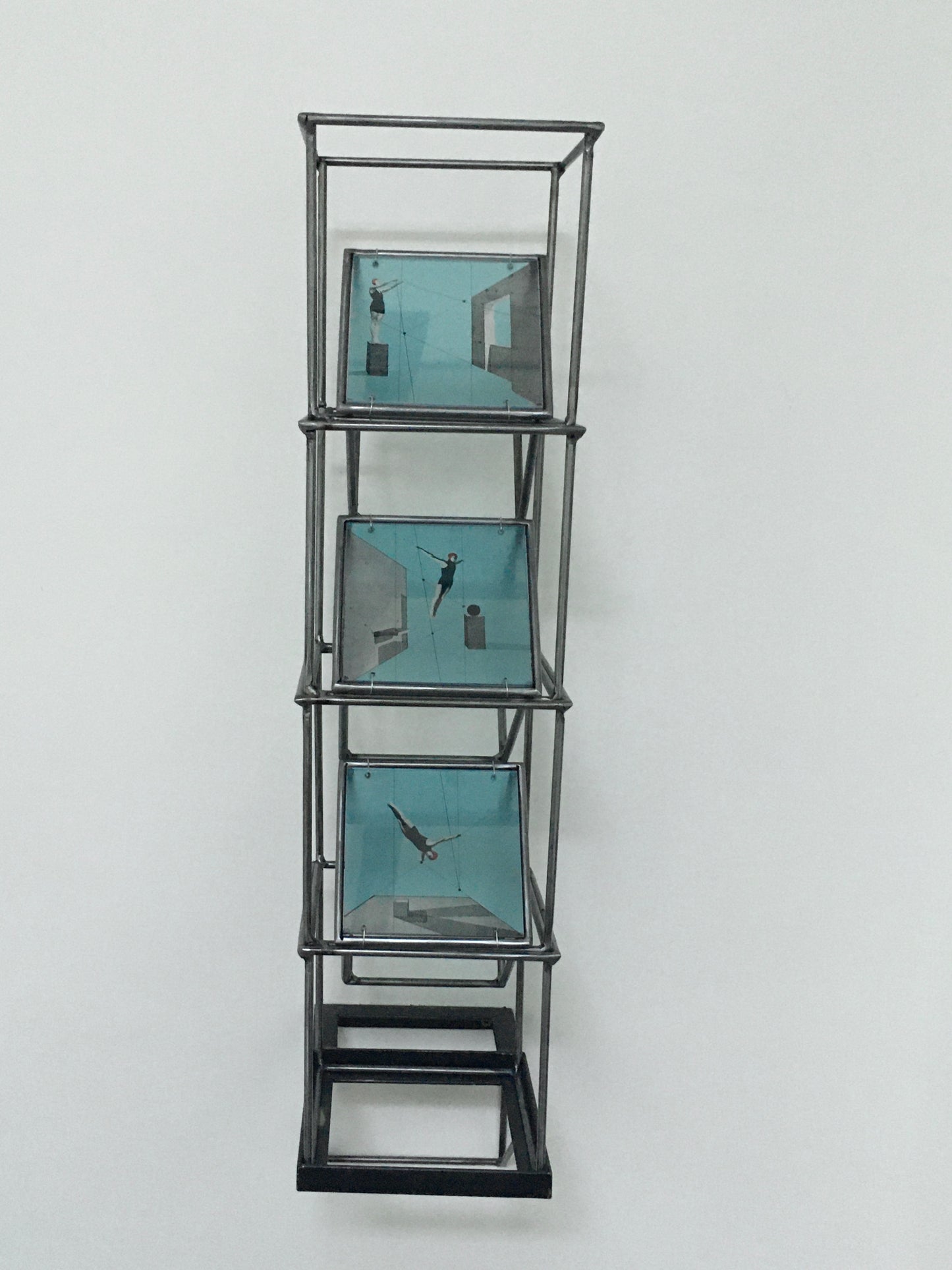 A Dive into the Blue, tower metal sculpture