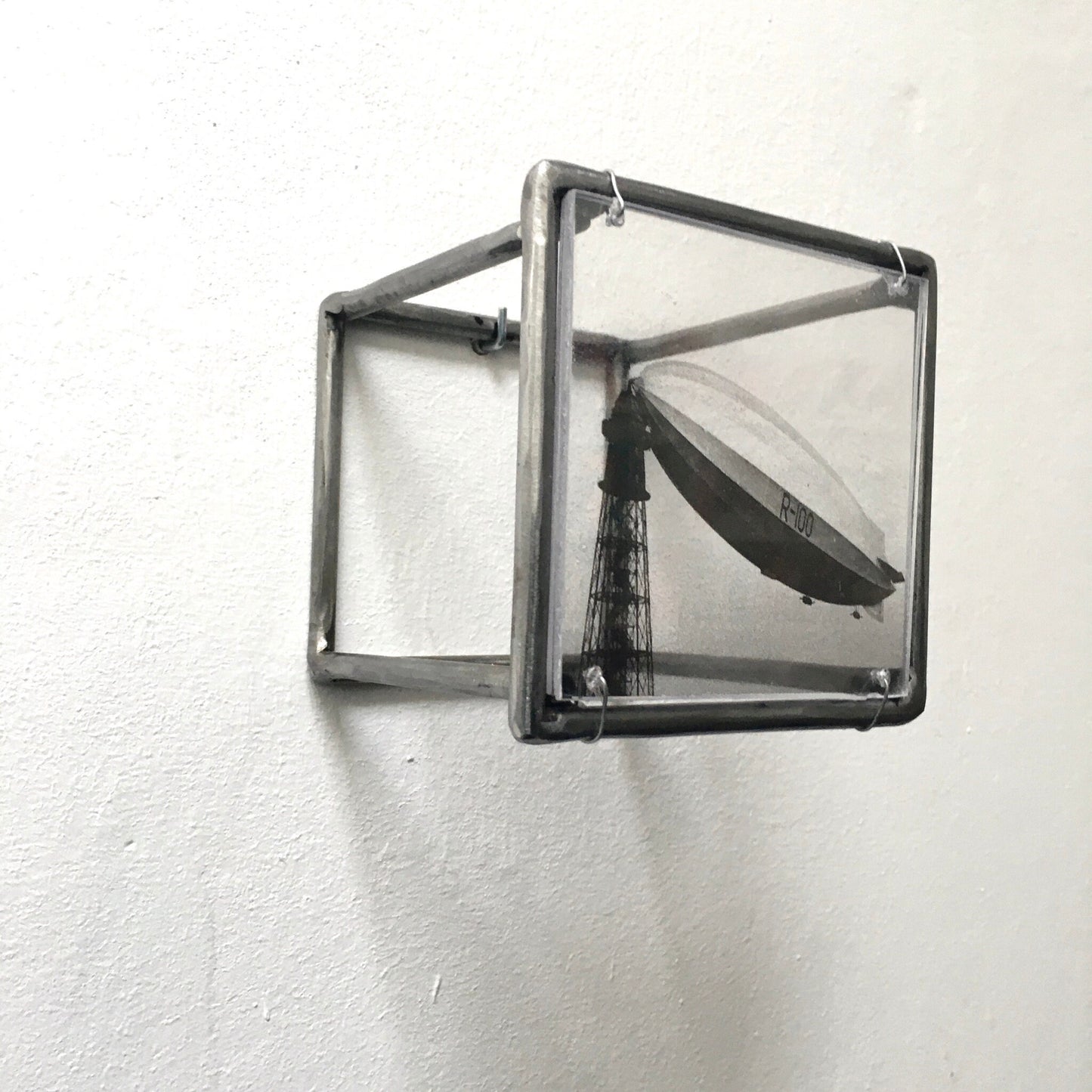 Airship wall decoration metal, elaborated print and plexiglass. Aviation, aesthetic art gift. - artandshadow
