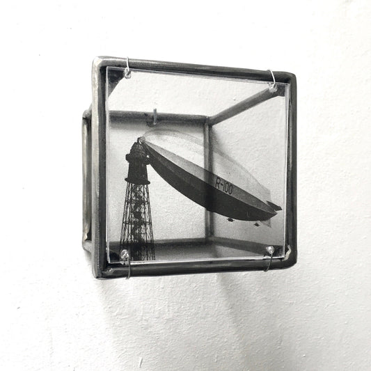 Airship wall decoration metal, elaborated print and plexiglass. Aviation, aesthetic art gift. - artandshadow