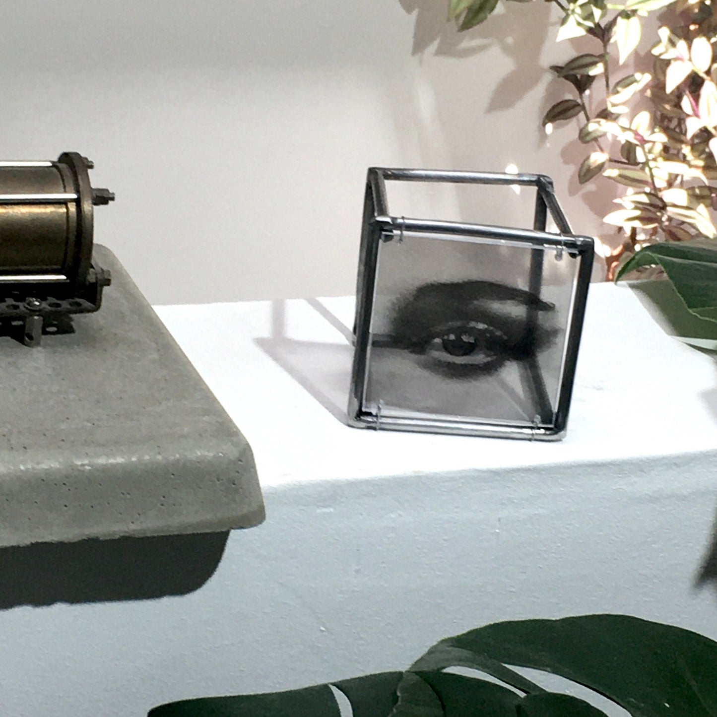 Eye, wall art sculpture, metal, art print and plexiglass, Mixed media art object. Ideal gift for a couple. - artandshadow