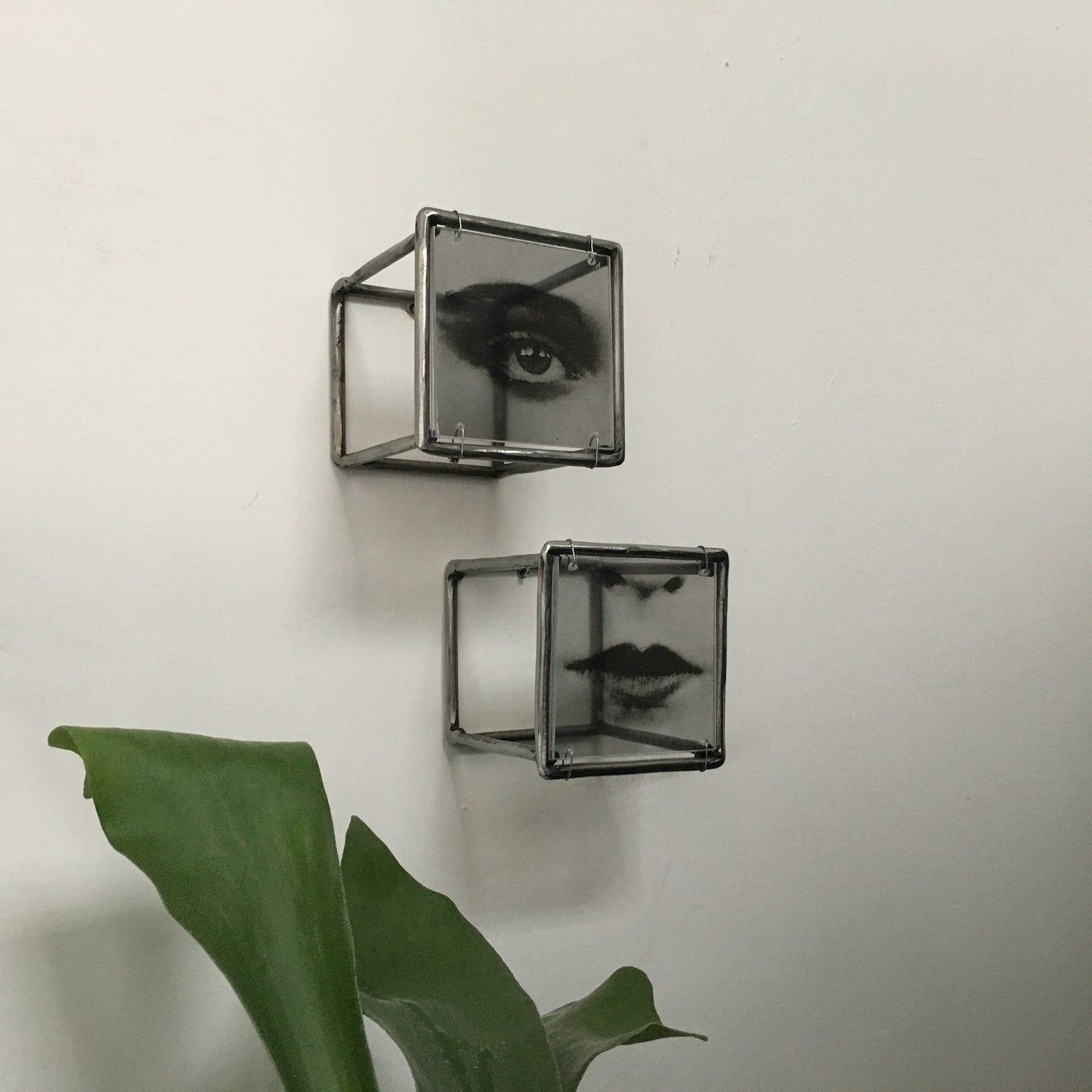Face art sculpture. Lip art sculpture and eye wall sculpture. Set wall art gift. Metal, elaborated print and plexiglass wall art. - artandshadow
