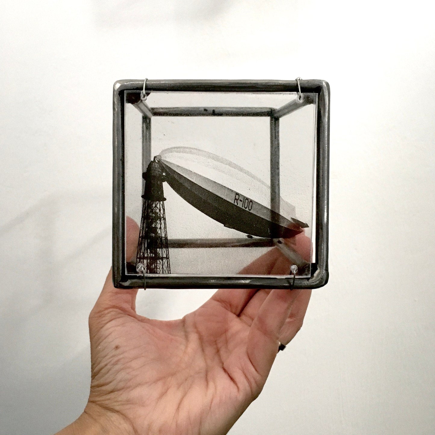 Airship wall decoration metal, elaborated print and plexiglass. Aviation, aesthetic art gift. - artandshadow