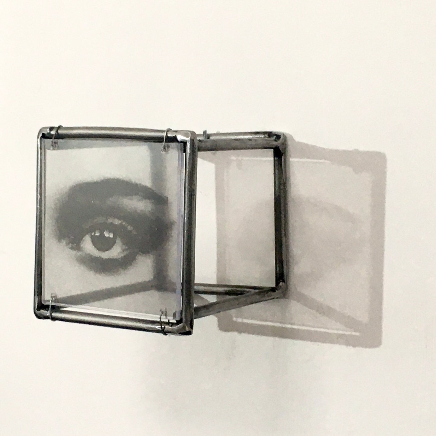 Eye, wall art sculpture, metal, art print and plexiglass, Mixed media art object. Ideal gift for a couple. - artandshadow