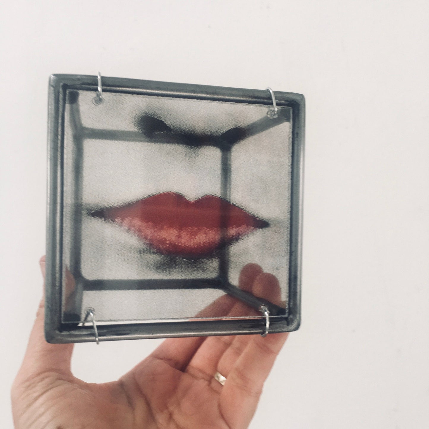 Pop art, lip design, art and shadow, metal wall sculpture. Contemporary home, office gift. - artandshadow