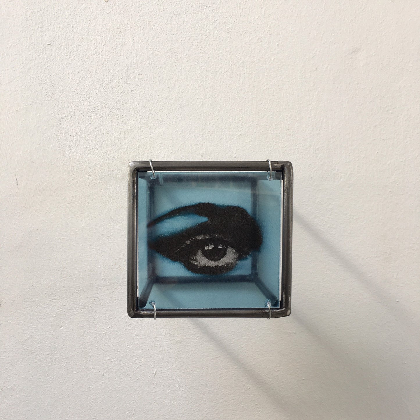 Pop art Eye, metal wall sculpture. Steel home, shadow art, original gift. - artandshadow