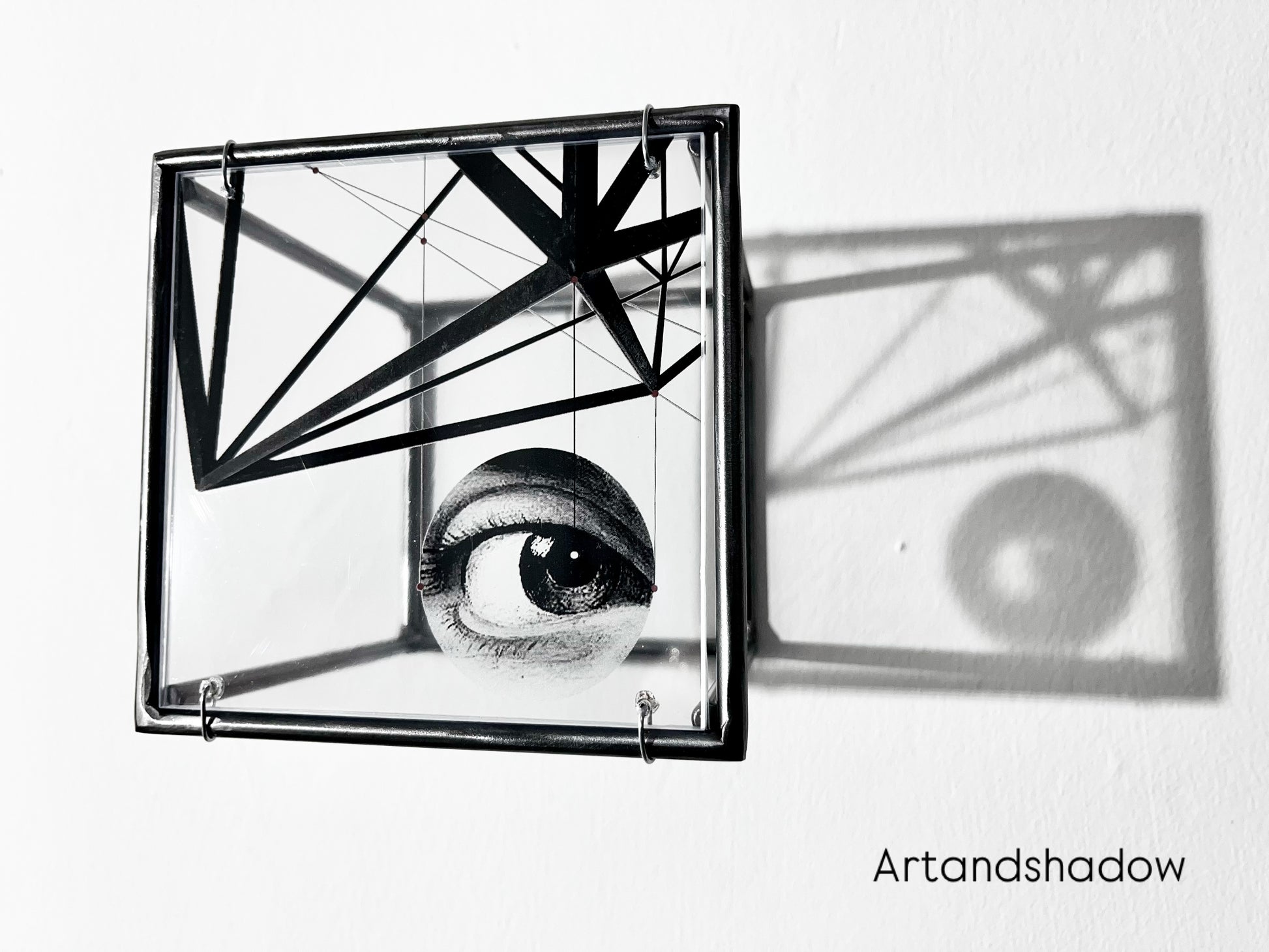 Modern Interior Metal Wall Art Sculpture Knowing Glance – Original Shadow Sculpture by Furst_Ori | ArtandShadow Artandshadow