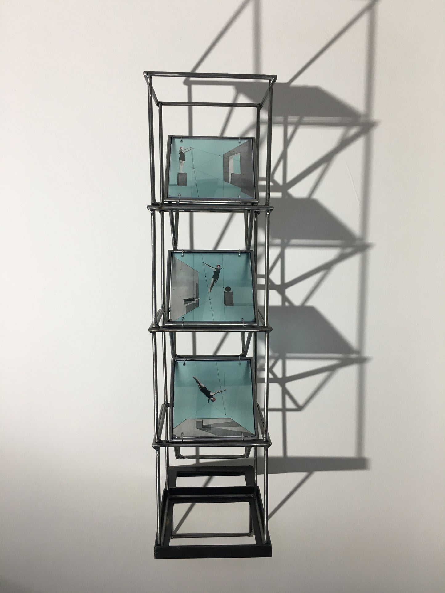 A Dive into the Blue, tower metal sculpture