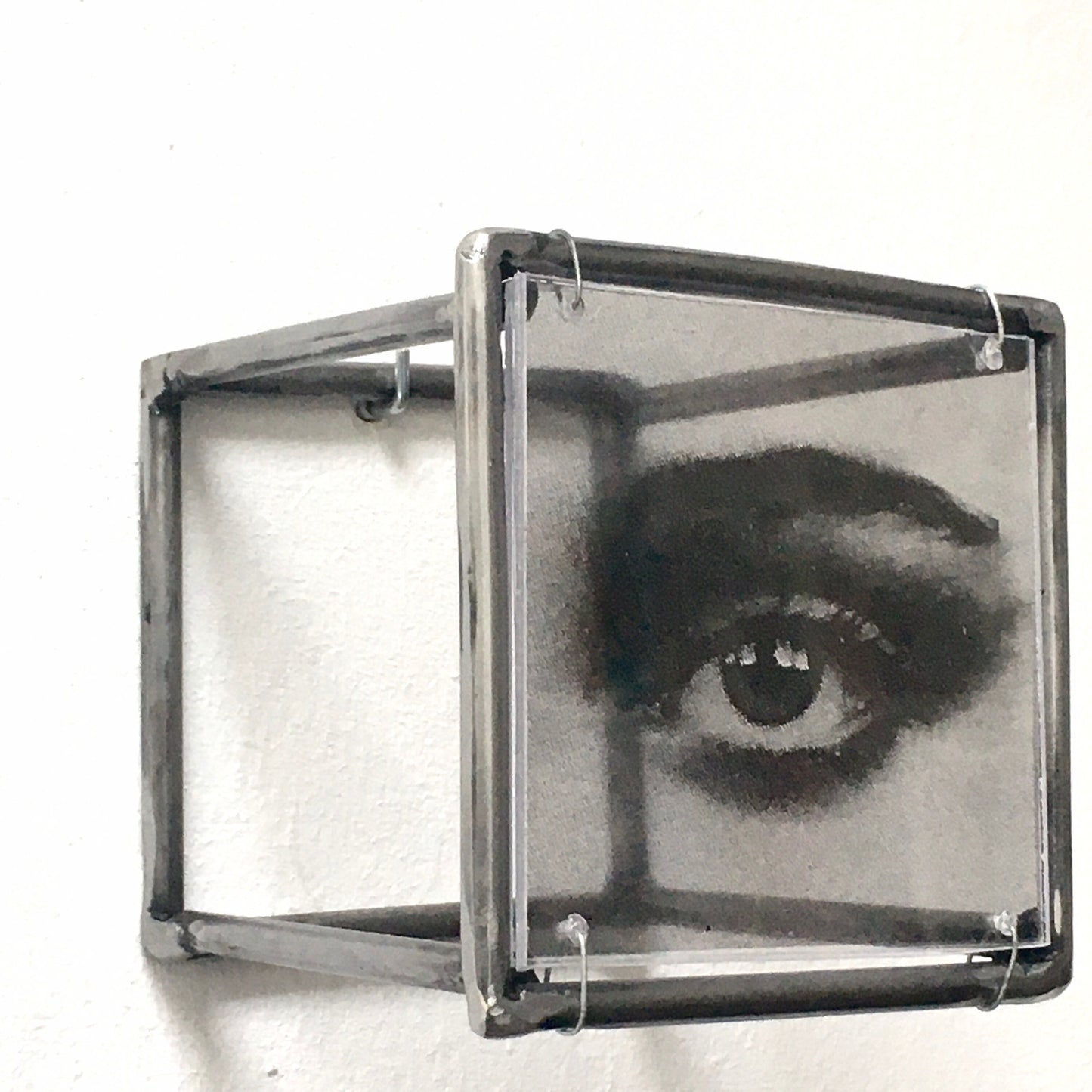 Eye, wall art sculpture, metal, art print and plexiglass, Mixed media art object. Ideal gift for a couple. - artandshadow