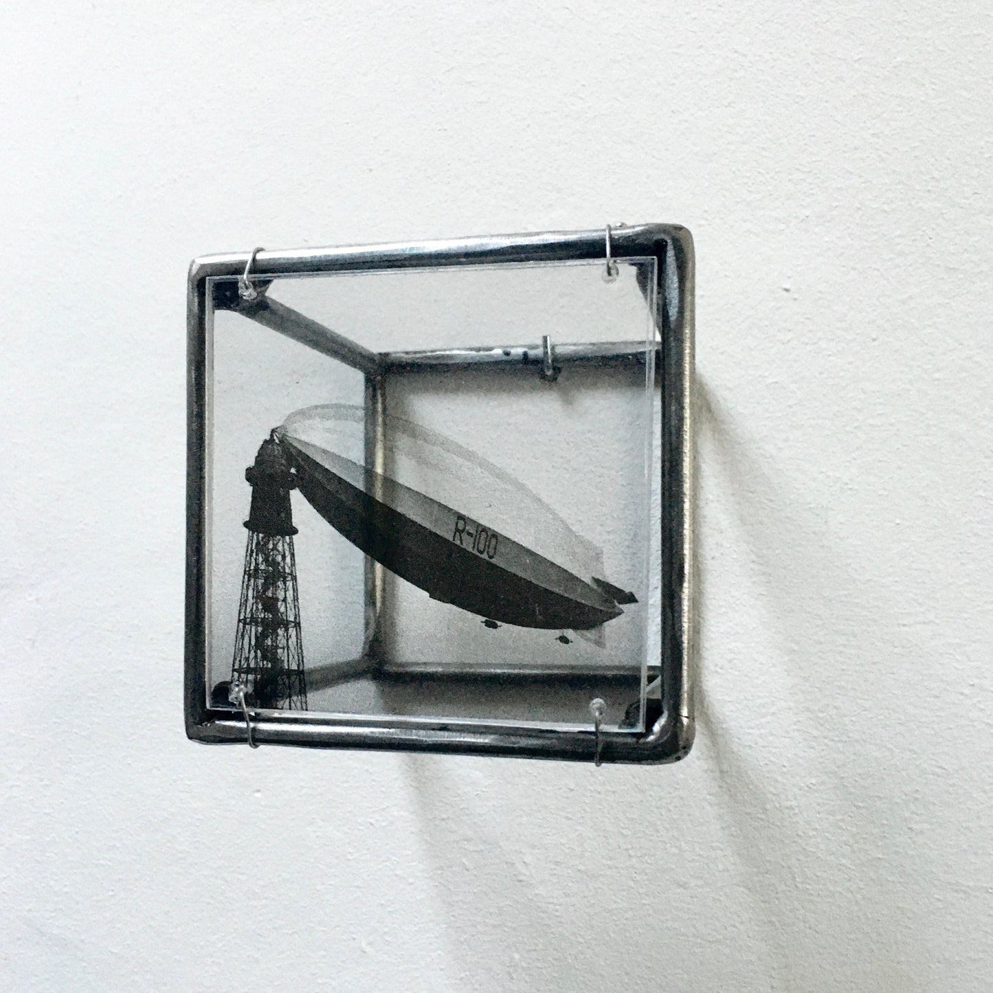 Metal wall art, airship framed print. Art and Shadow, aviation gift set. - artandshadow