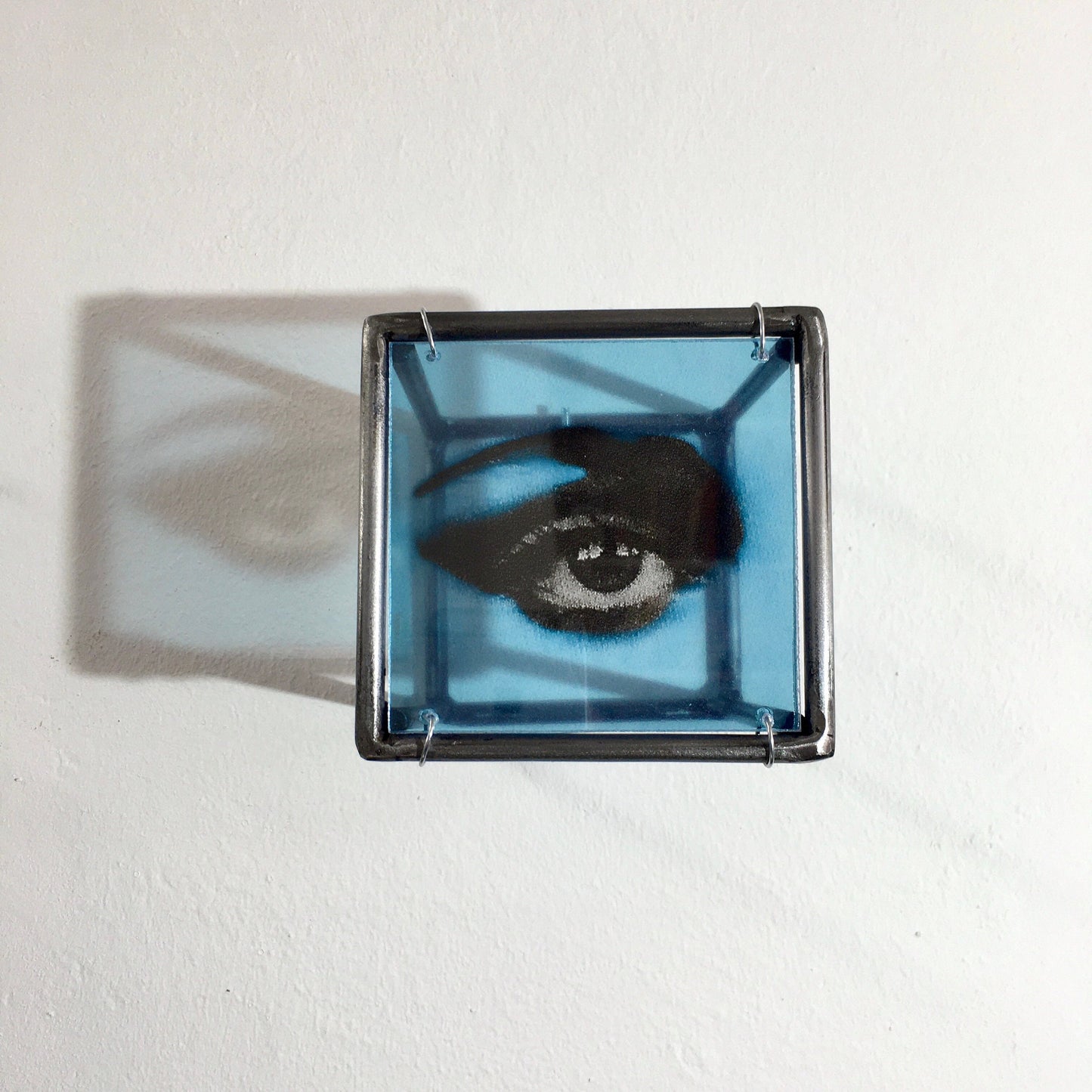 Pop art Eye, metal wall sculpture. Steel home, shadow art, original gift. - artandshadow